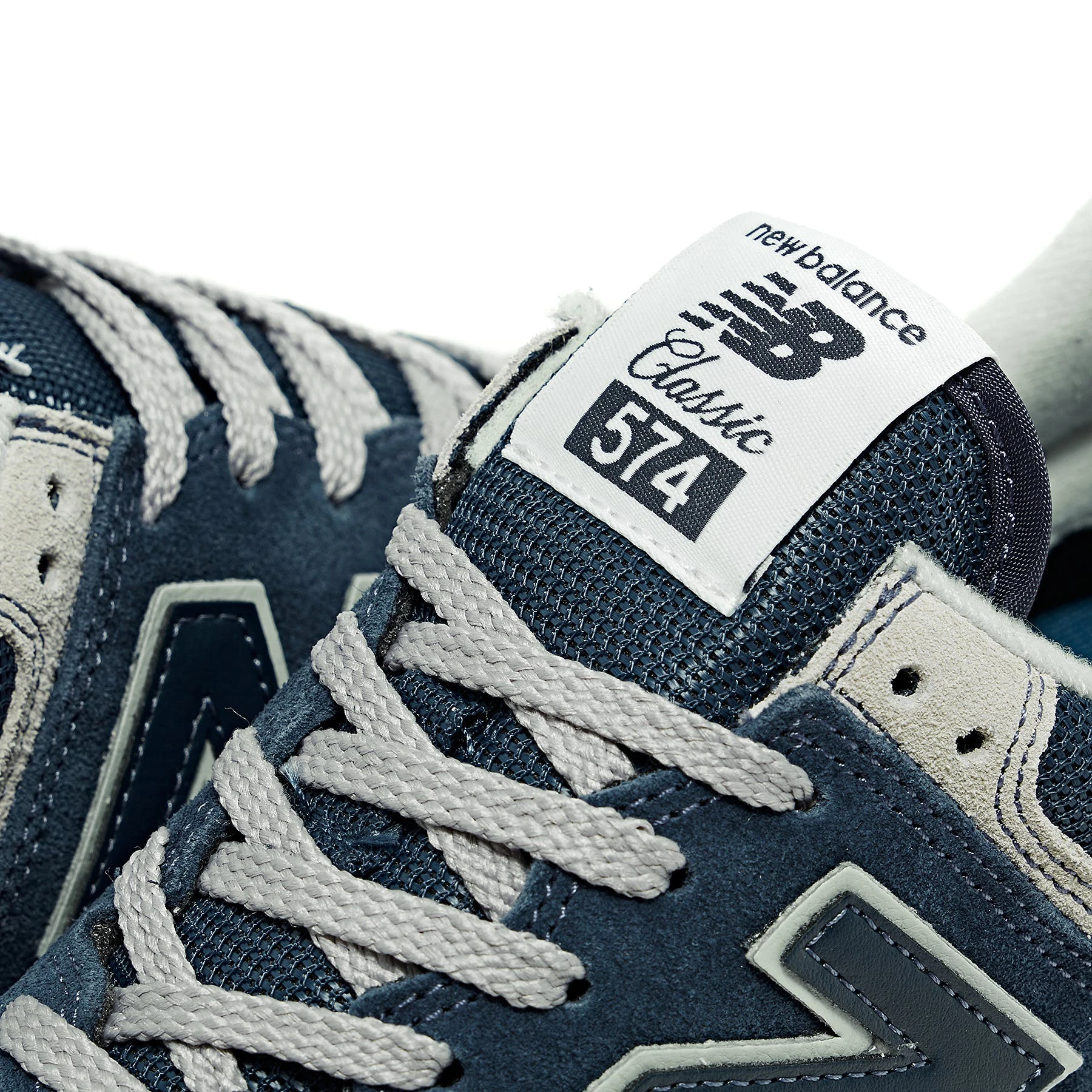 New Balance ML 574 Shoes 6 New Balance ML 574 Shoes - Image 6